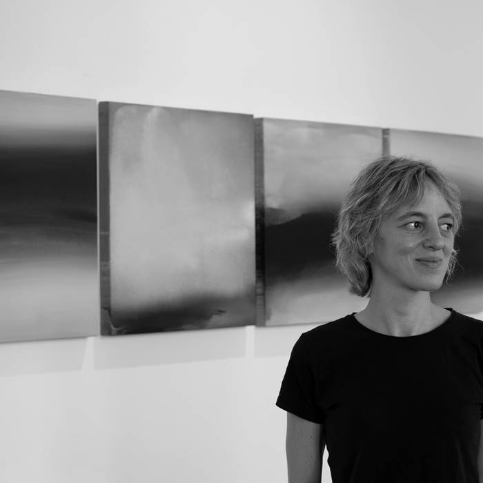 Amelia  Palacios, painter at zet gallery