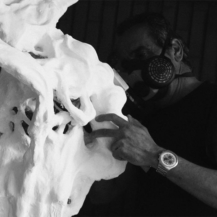 Luis Bivar, sculptor at zet gallery