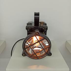 Lanterna, original Resumen Técnica Mixta Escultura de Miguel  Palma
