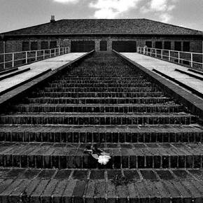 Memorial Neuengamme concentration camp, Fotografia Analógica Arquitetura original por Heinz Baade