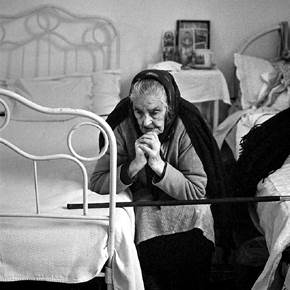 Cascais, 1975, original Mujer Cosa análoga Fotografía de Alfredo Cunha