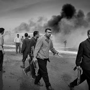 Iraque / Iraq, 2003, original Man Analog Photography by Alfredo Cunha