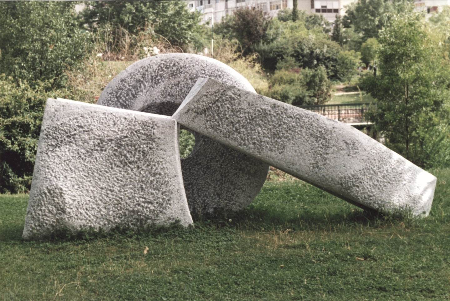 Aproximação, original Abstract Mixed Technique Sculpture by Volker Schnüttgen