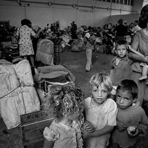 Angola, 1975, original Figura humana Cosa análoga Fotografía de Alfredo Cunha