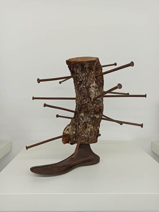 Perna, original Abstract Mixed Technique Sculpture by Miguel  Palma