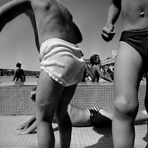 Espinho, 1988, Fotografia Analógica Figura Humana original por Alfredo Cunha