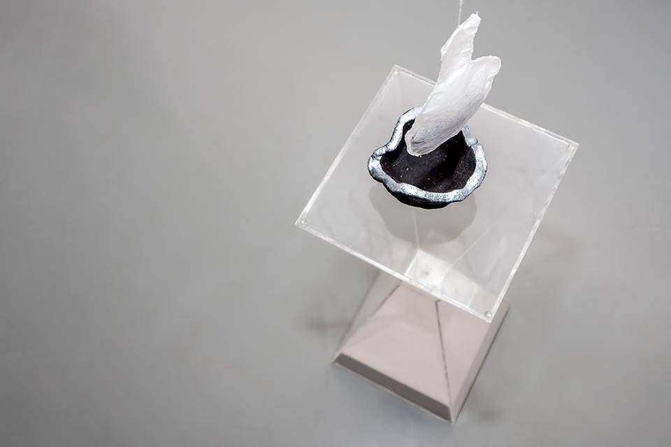 Tea time, original Avant-Garde Acrylic Sculpture by Renata Carneiro