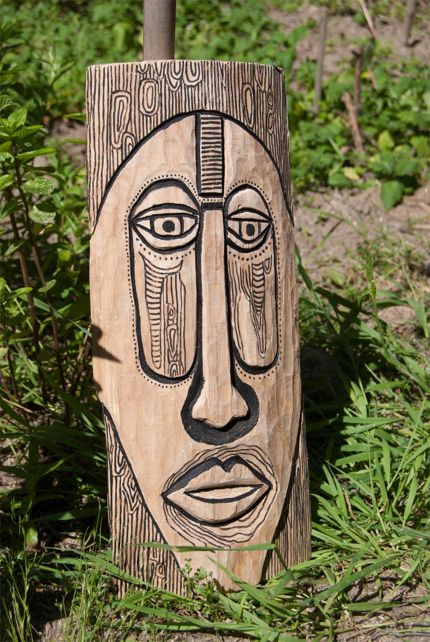 Wood mask, original Abstrait Bois Sculpture par Inês  Sousa Cardoso