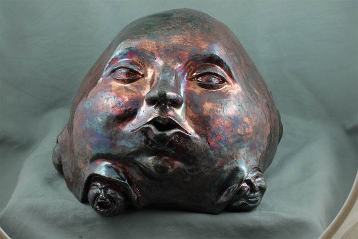 Alma Mater, original Figure humaine Céramique Sculpture par Sandra Borges