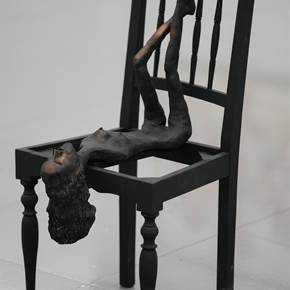 A puta da cadeira, original Abstrait Technique mixte Sculpture par Marcia Ruberti
