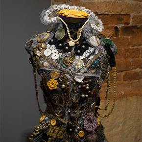 Condessa, original Figure humaine Technique mixte Sculpture par Zélia Mendonça
