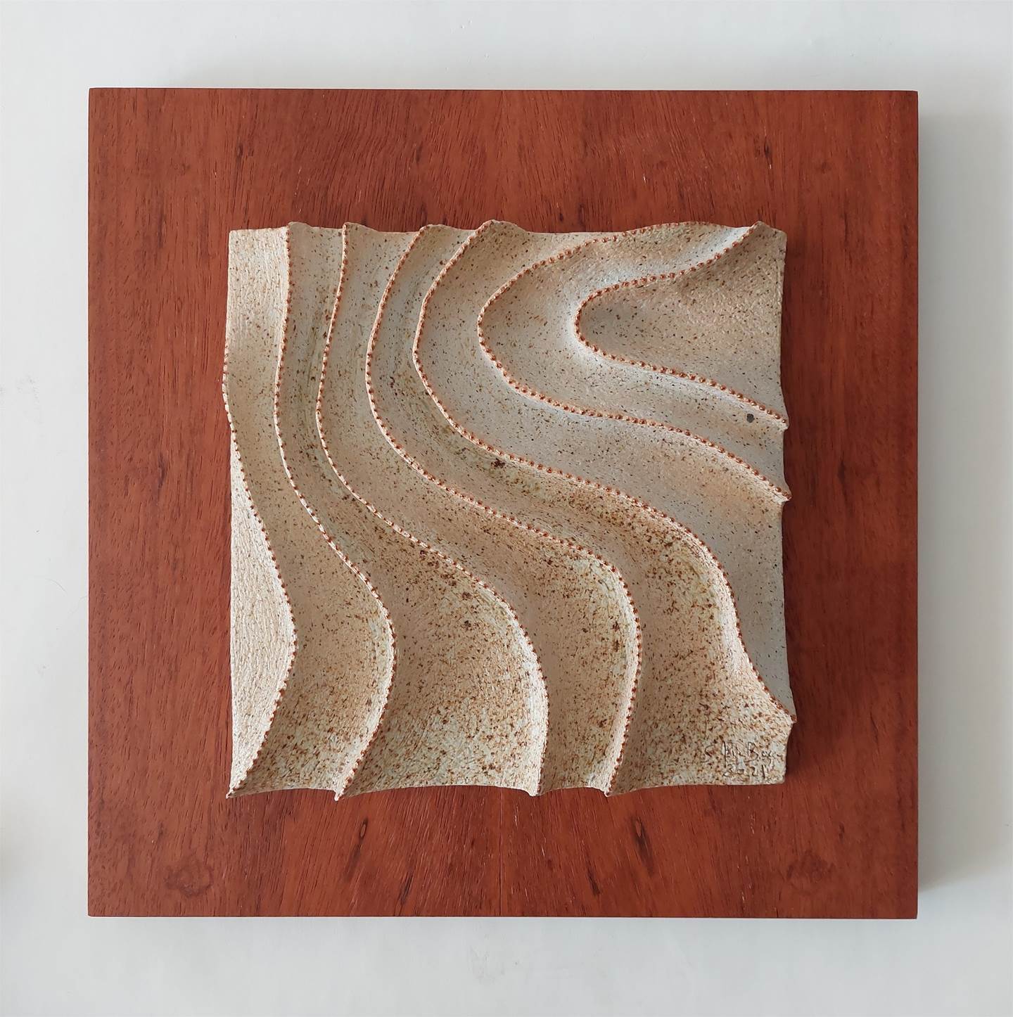 Desvanecer dos caminhos dourados I, original Abstract Mixed Technique Sculpture by Sofia Beça