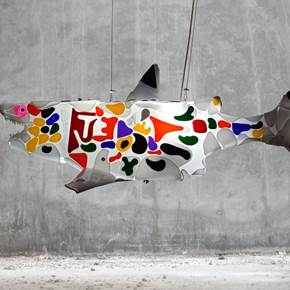 Guided by instinct, Shark light sculpture, original Animaux Plastique Sculpture par Marko Gavrilovic