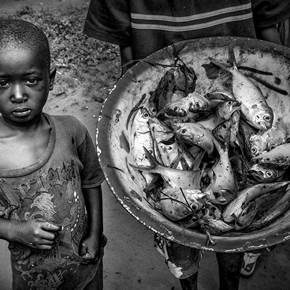 Guiné-Bissau / Guinea-Bissau, 2014, Fotografia Analógica Figura Humana original por Alfredo Cunha