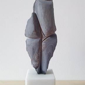 Mulher grávida, original Human Figure Marble Sculpture by Virginia  Pinto