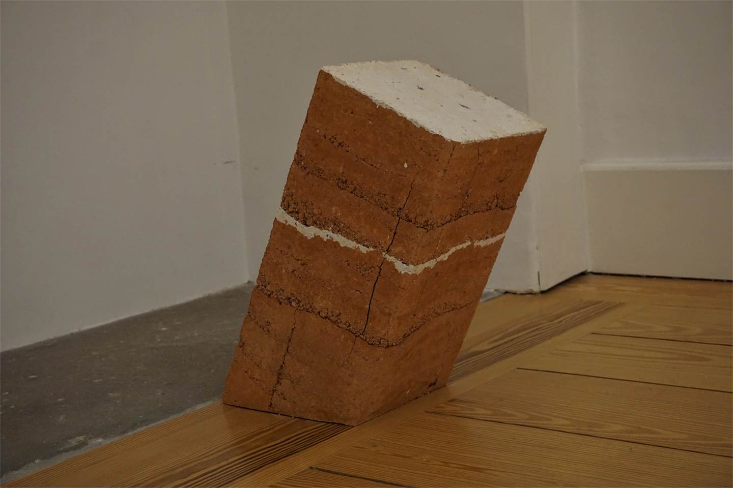 Decadência, original Abstrait Argile Sculpture par Jéssica Burrinha