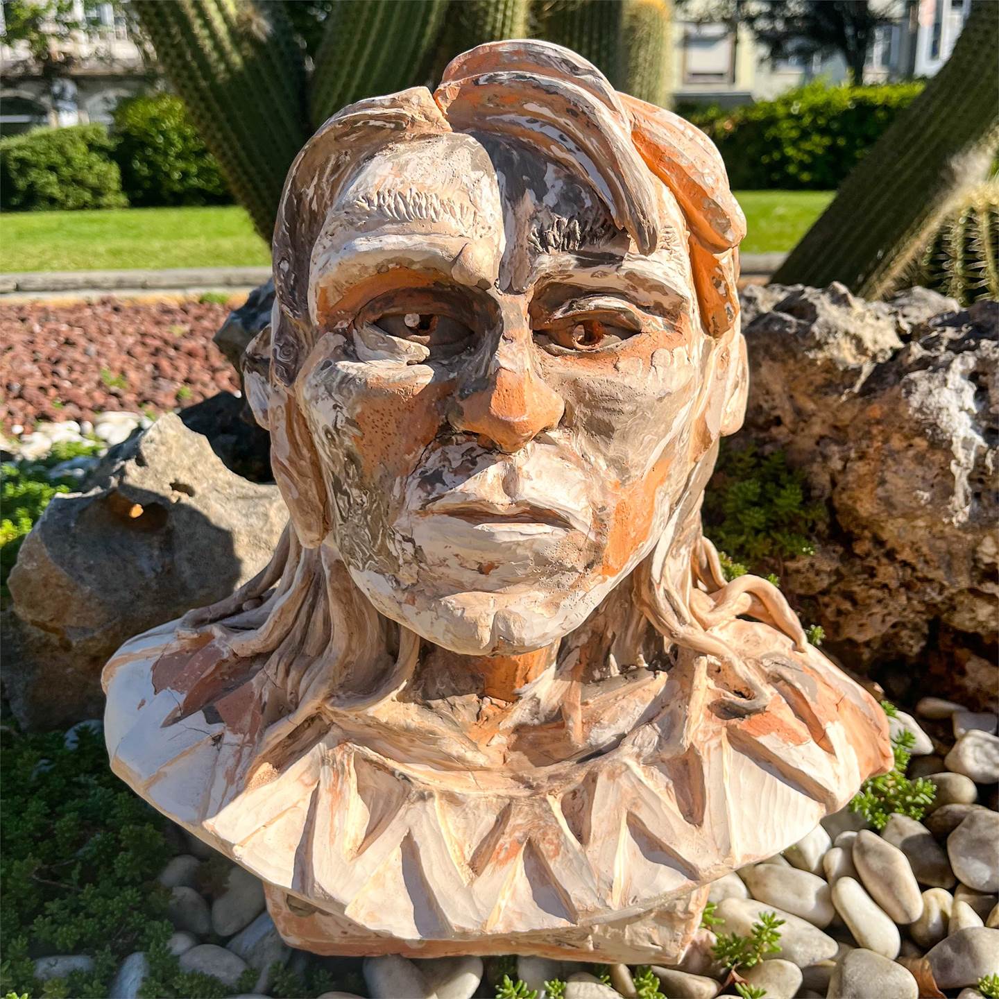 Júlio Verne, original Human Figure Ceramic Sculpture by Coletivo Cobalto