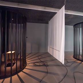 CAN YOU FEEL ME WHEN I THINK ABOUT YOU?, original   Installation par Alexandre Baptista