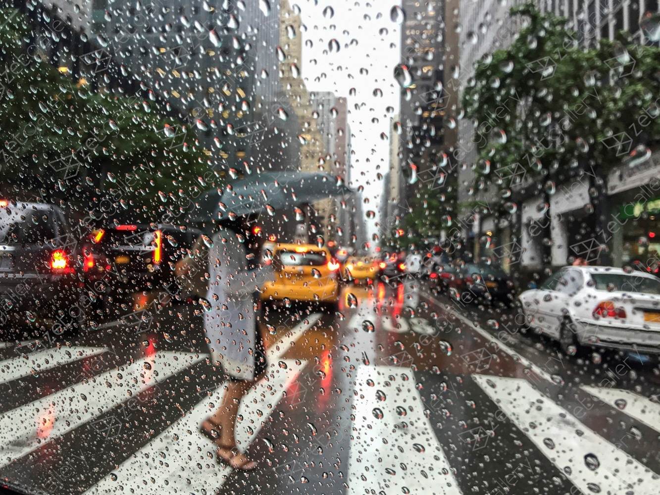 Behind the Rain, # I  NYC, USA, 2017., original Abstrait Numérique La photographie par Christian  Baes
