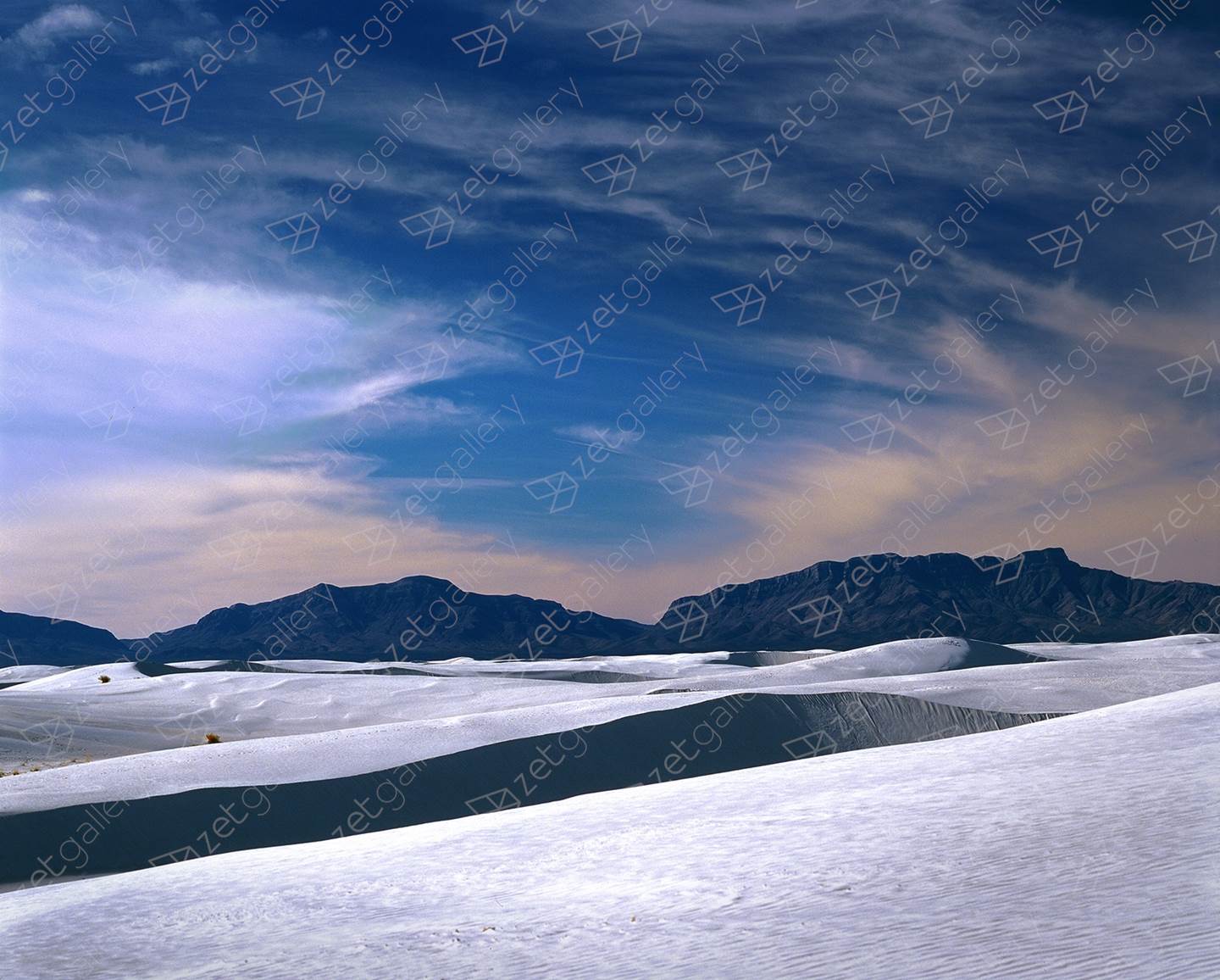 Secret Sky Sacred land, Fotografia Digital Paisagem original por Shimon and Tammar Rothstein 