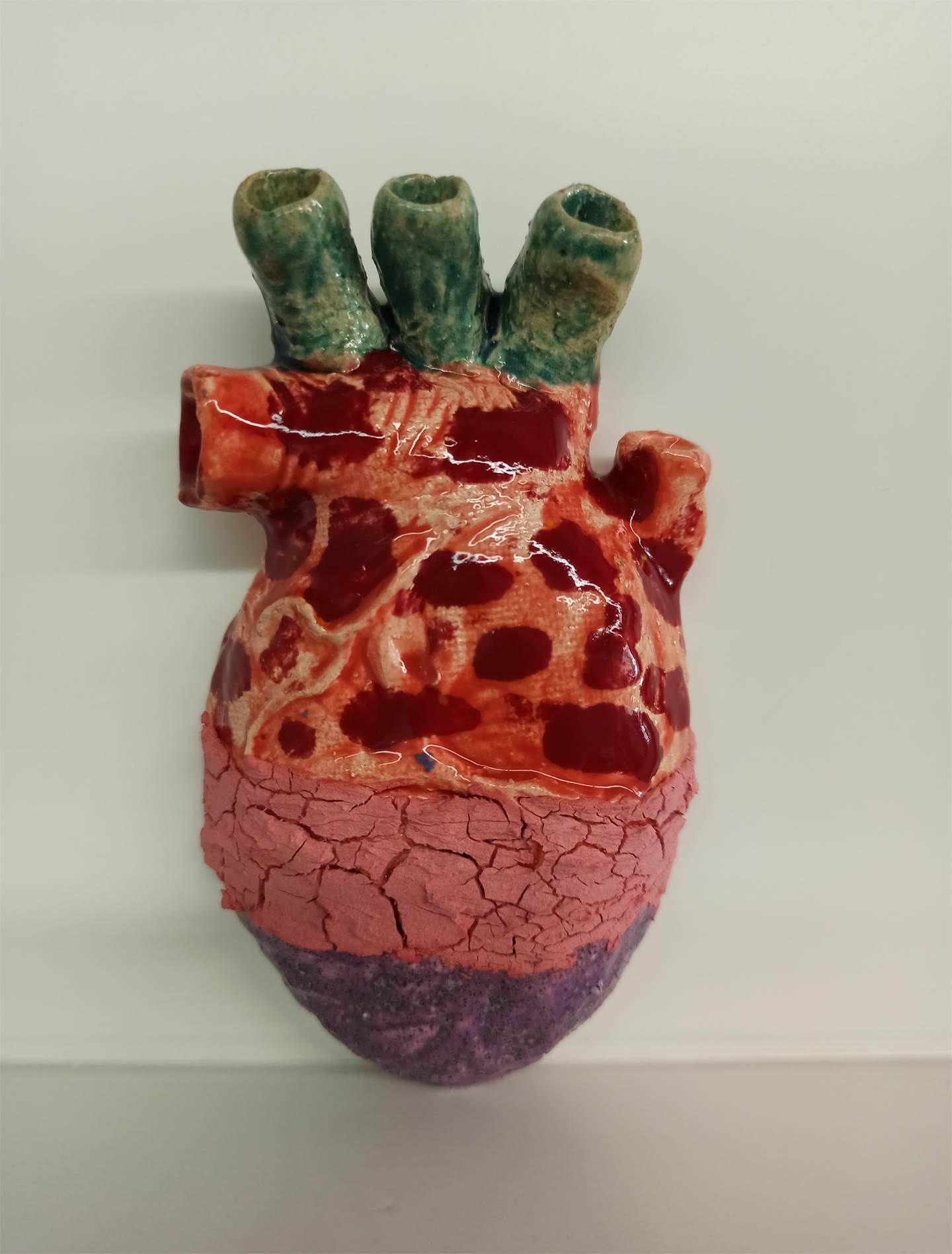 Coração em Contramão #4, original Abstract Ceramic Sculpture by Liliana Velho
